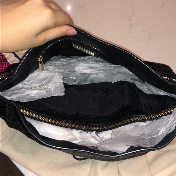 TORY BURCH Marion Black Leather Shoulder Tote - Picture 2 of 6